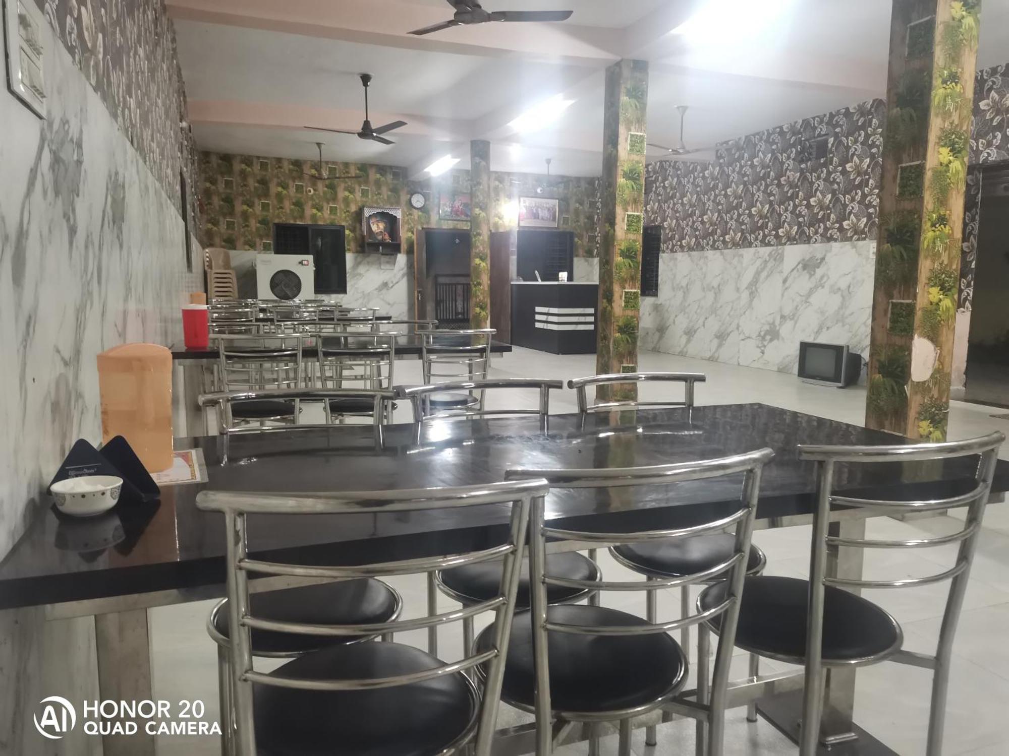 Amarjyoti Family Restaurant And Hotel Ramtek Exteriér fotografie
